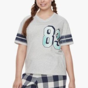 SO Casual Tee #83 Squad V Neck Varsity Football